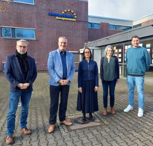 Unser Internationales Betriebspraktikum in Lyon: Besuch der Schulleitung unserer Partnerschule